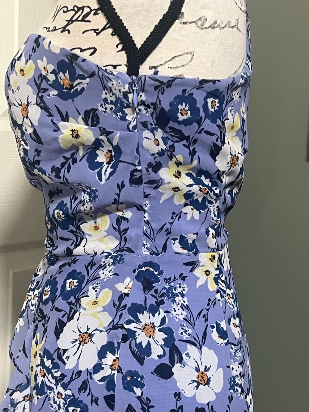 ASTR Floral One Shoulder Periwinkle Ruffle Mini Dress Size Large - Picture 5 of 6